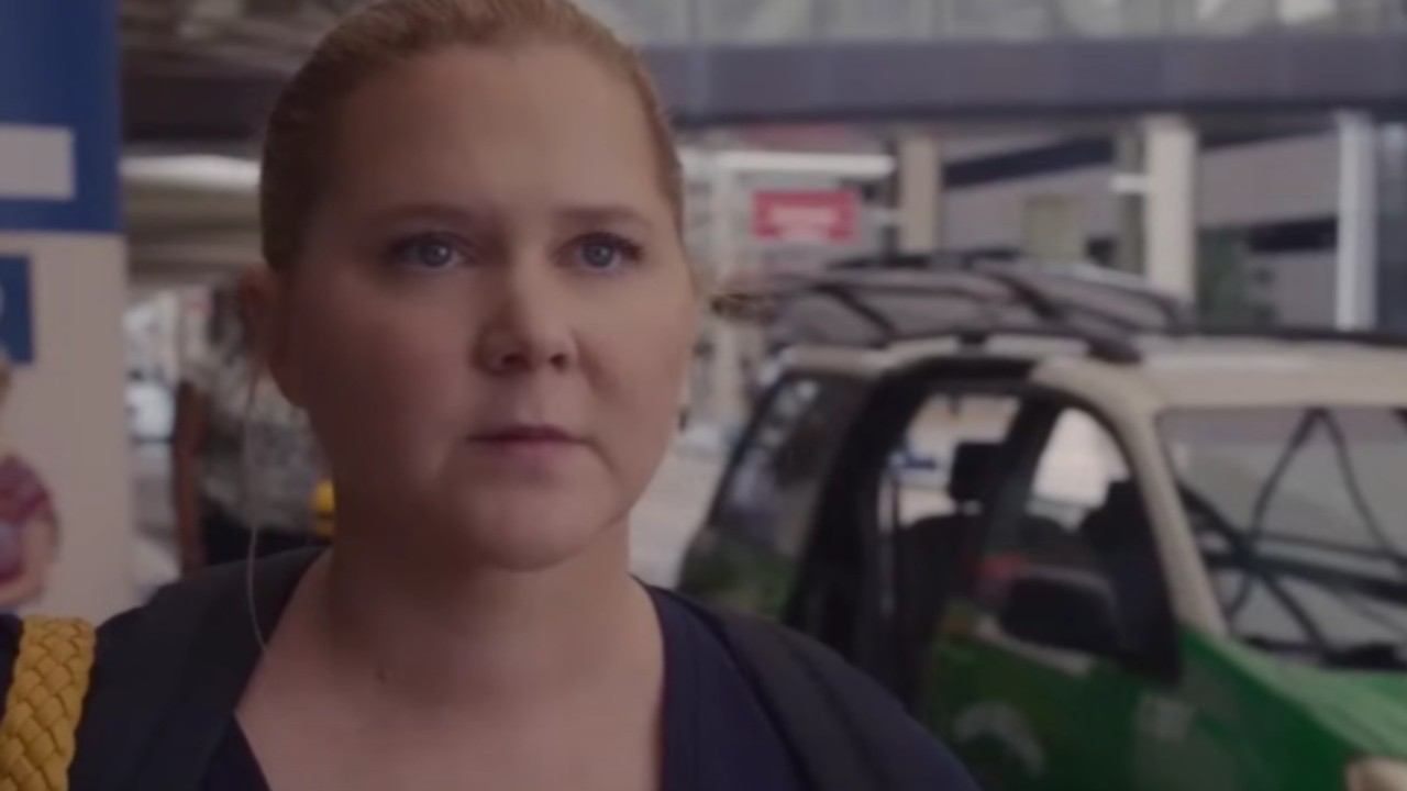 Amy Schumer Explains Why Her Upcoming Netflix Film Kinda Pregnant Isn't 'Traditional Rom-Com'; Says She Felt 'Really Connected' To It