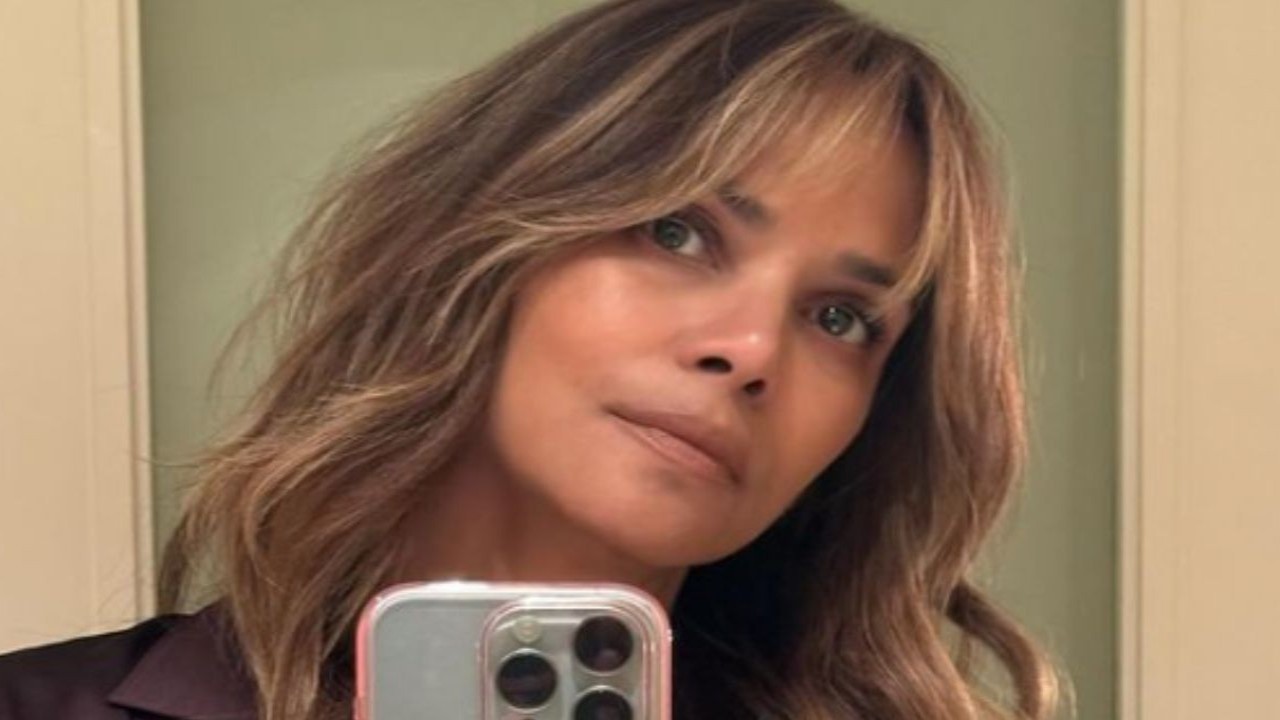 Halle Berry Had 'Hell of a Good Time' This Christmas on Tropical Vacation with Boyfrien...