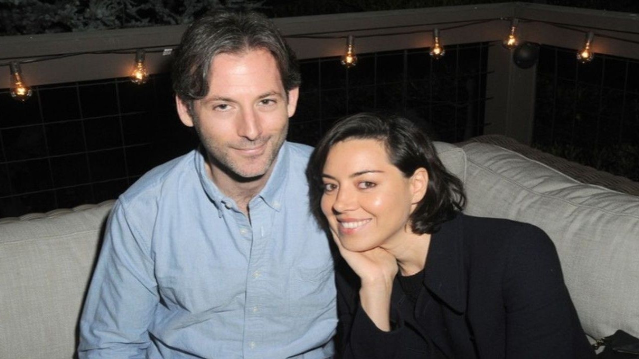 White Lotus Actress Aubrey Plaza’s Husband Jeff Baena Passes Away; Found In LA Home After Suicide