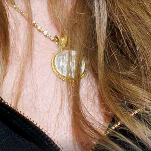 Taylor Swift's snake necklace (PC: Getty Images) 