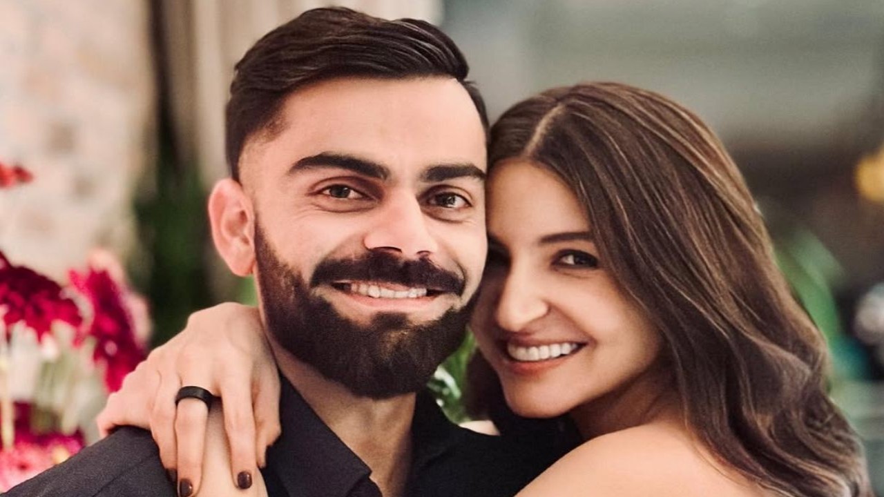 Virat-Anushka walking hand-in-hand in Sydney on NY goes viral; fans react: WATCH