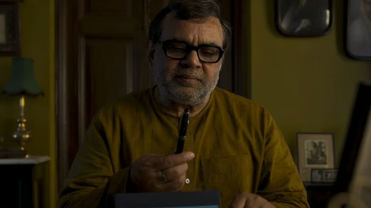 The Storyteller Ending Explained: Did Paresh Rawal's Tarini seek revenge and confront Adil Hussain's Garodia for stealing his stories? 