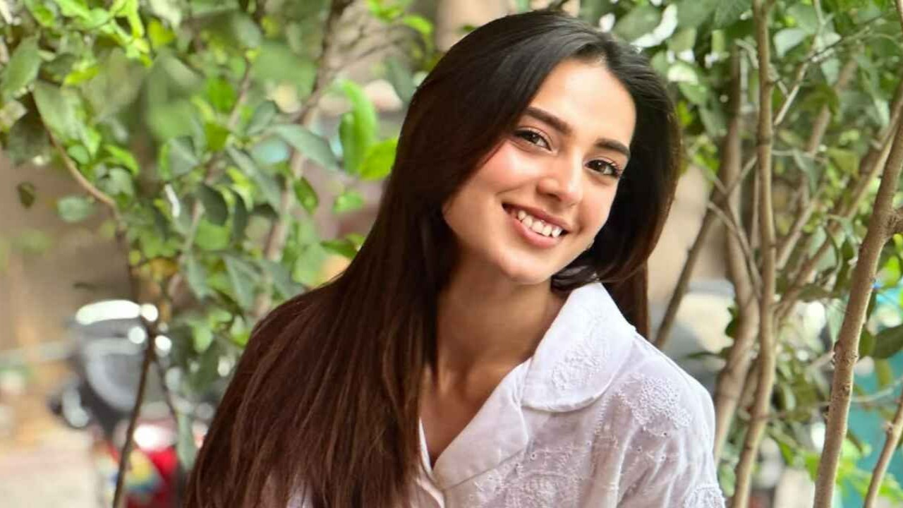 Iqra Aziz