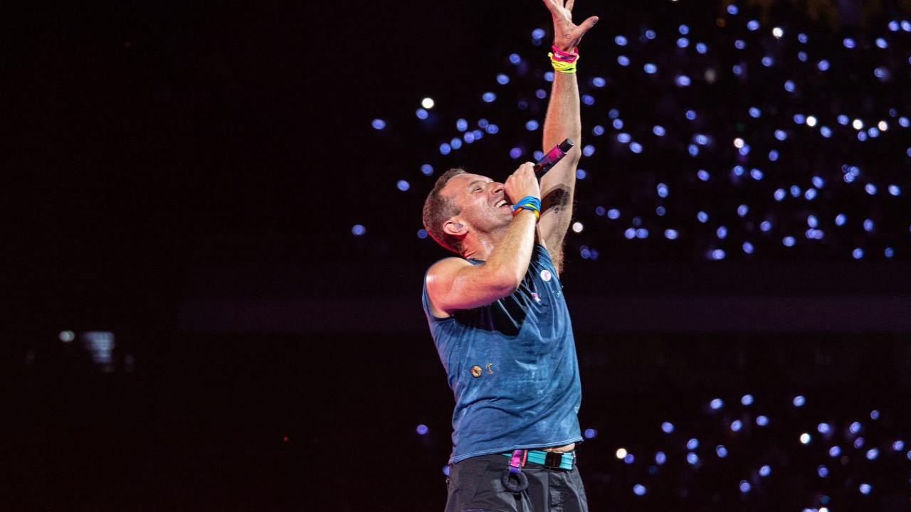 Coldplay Mumbai Concert Day 1 Review: British band paints the Sky Full of Stars on firs...