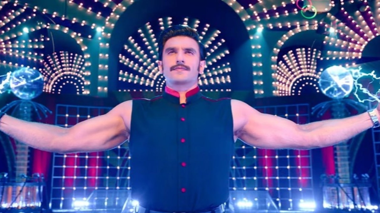 DYK Rohit Shetty made Ranveer led Cirkus to support families of his team during lockdown?