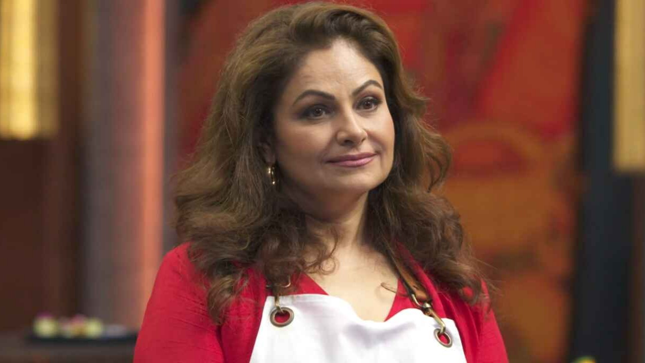 Ayesha Jhulka 