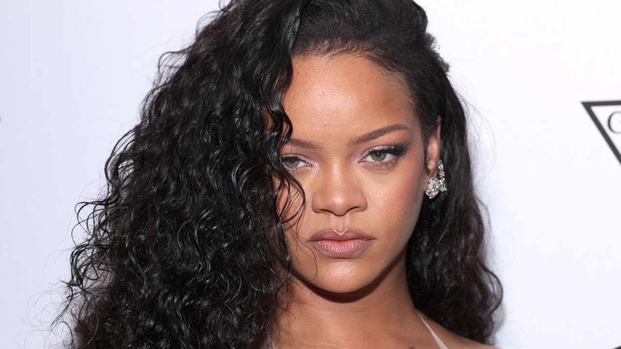 Rihanna Plastic Surgery Rumors