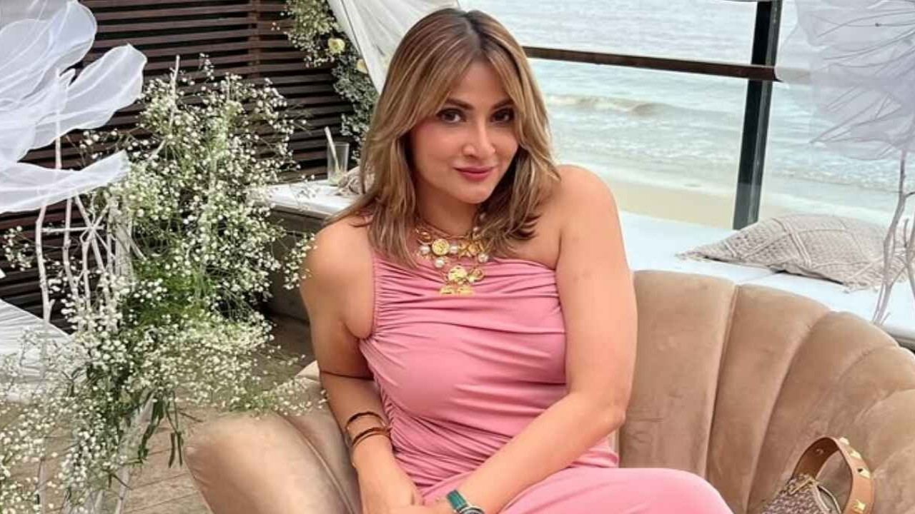 Urvashi Dholakia