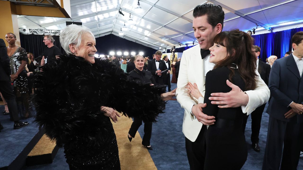 Jamie Lee Curtis, Jonathan Scott, Zooey Deschanel (Getty)