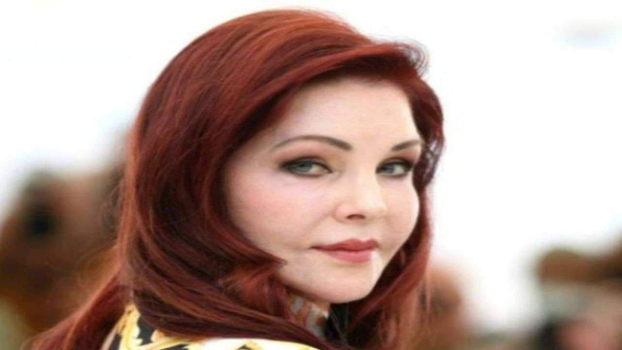 Priscilla Presley ( CC: Getty Images)