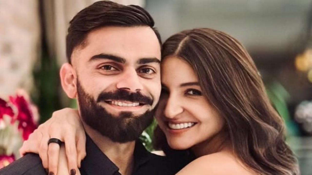 Anushka showers love on husband Virat as India wins match against Pakistan