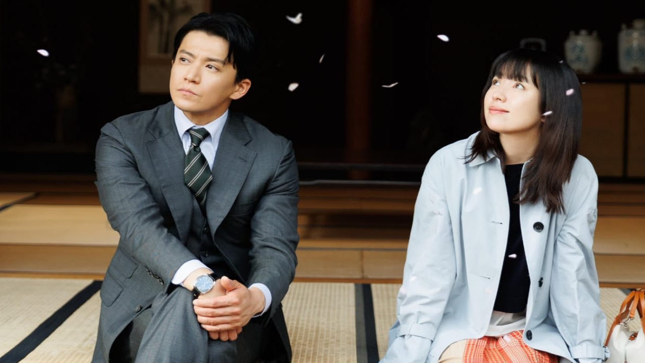 Shun Oguri and Han Hyo Joo: Courtesy of Netflix