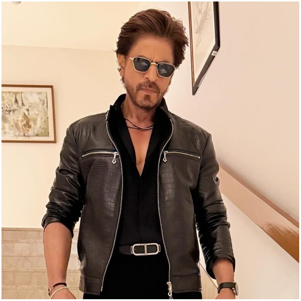 WATCH: Shah Rukh Khan’s GESTURE during national anthem at IPL 2025 opening ceremony wins hearts; netizen says 'Such a great and respectful person'