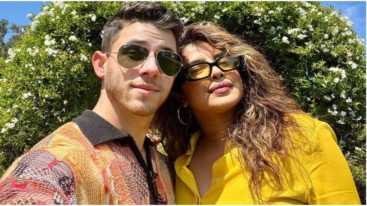 Priyanka Chopra and Nick Jonas never fail to make their fans feel special and here's a cute proof: WATCH