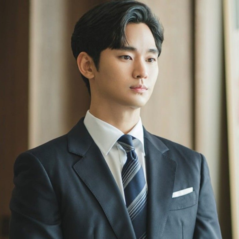 Kim Soo Hyun CANCELS first public appearance amid Kim Sae Ron row; Taiwan fan meeting organizer gives THIS reason