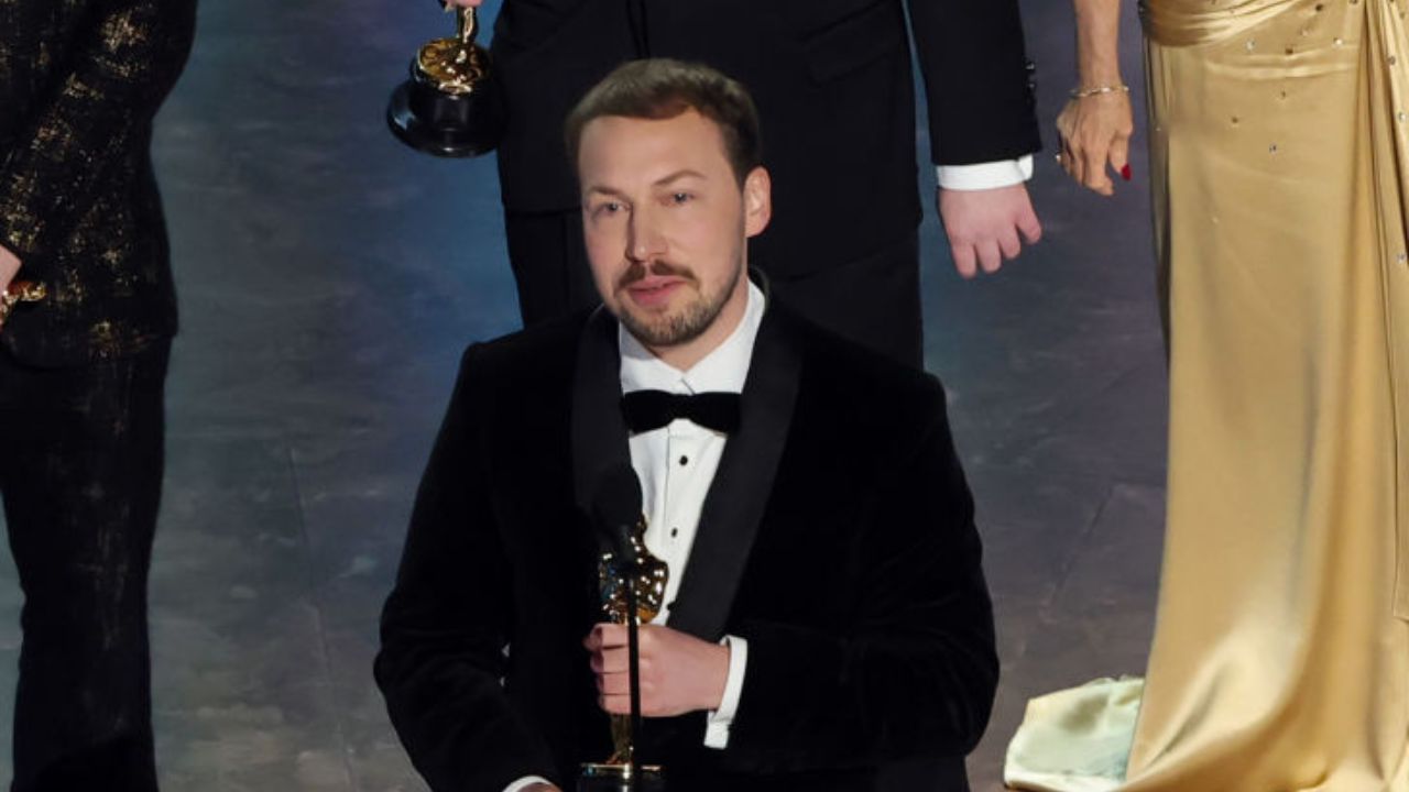 Flow wins Oscar (via Getty Images)