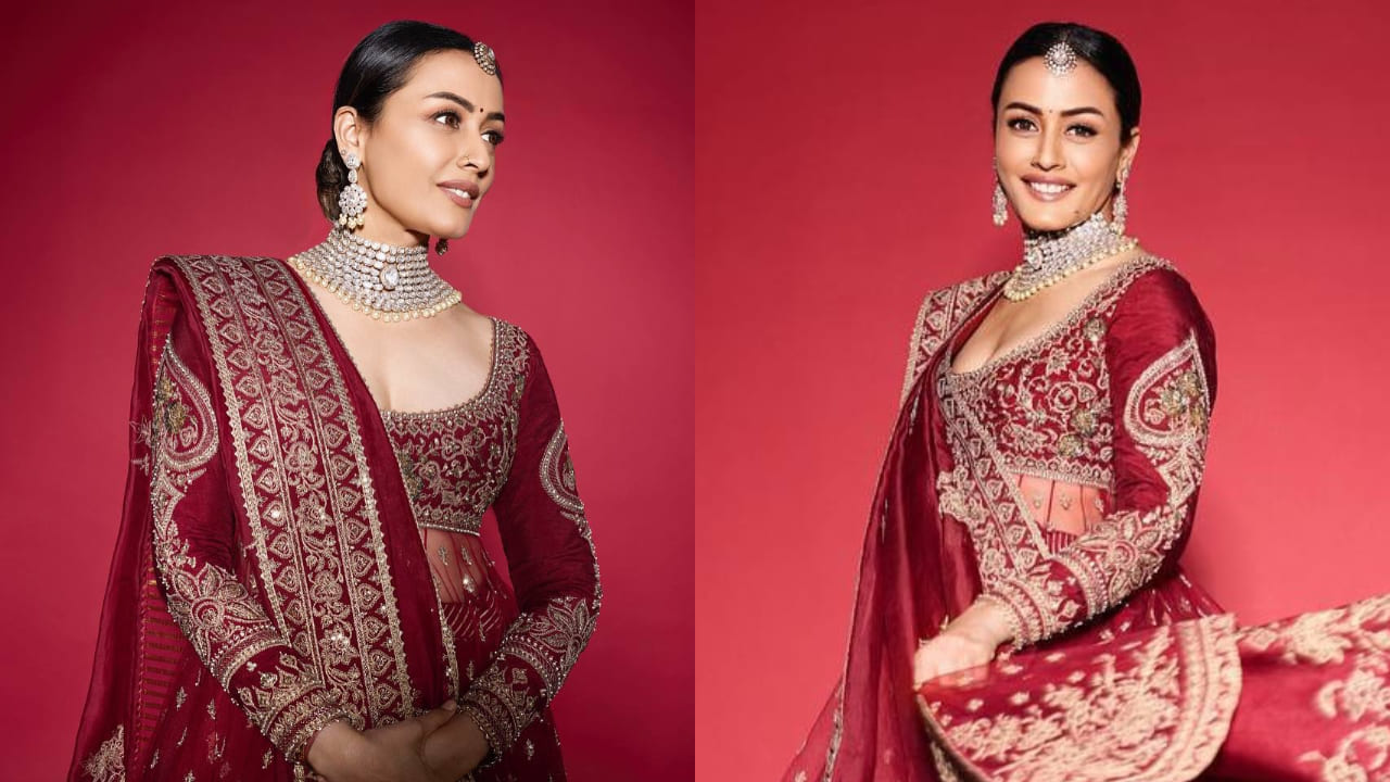 Namrata Shirodkar looks like she is stepping straight out of a vintage painting in Torani's exquisite red lehenga