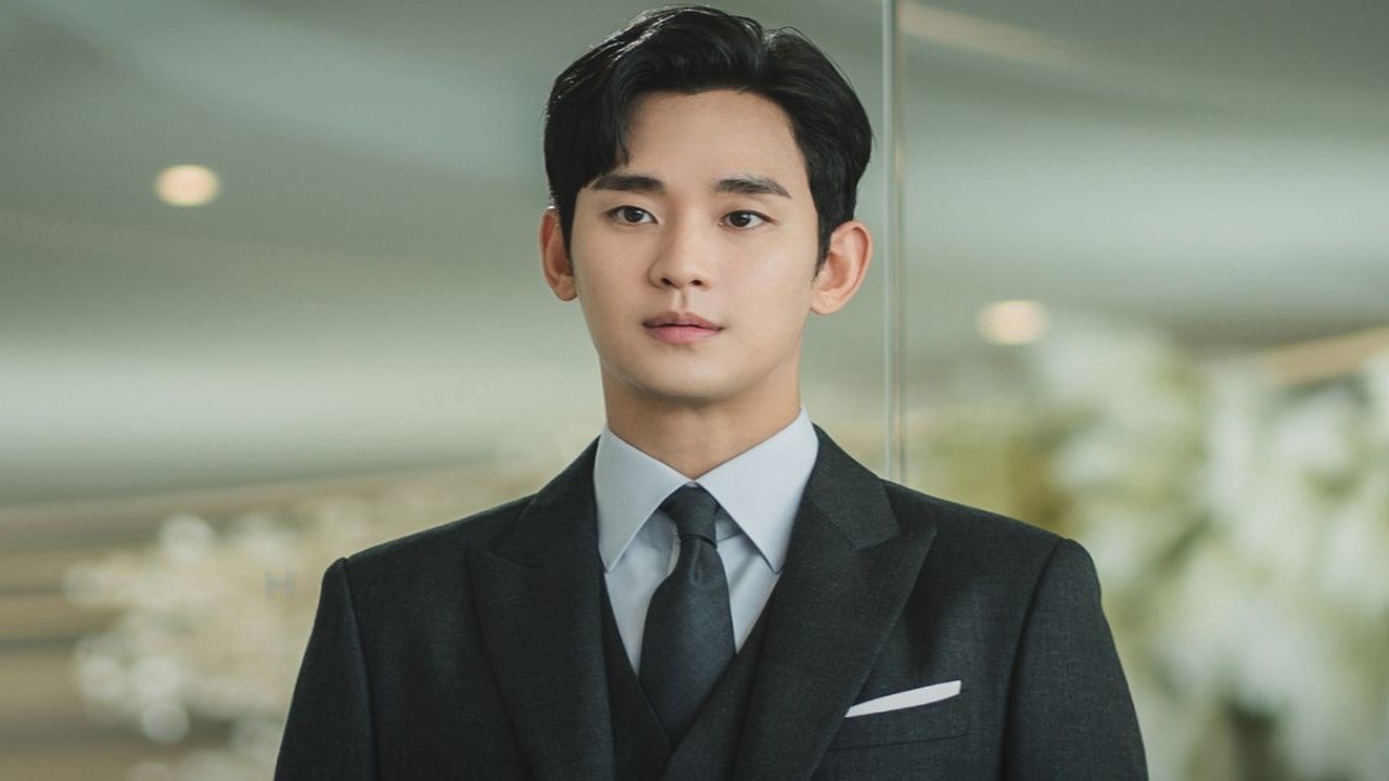 Kim Soo Hyun: courtesy of tvN