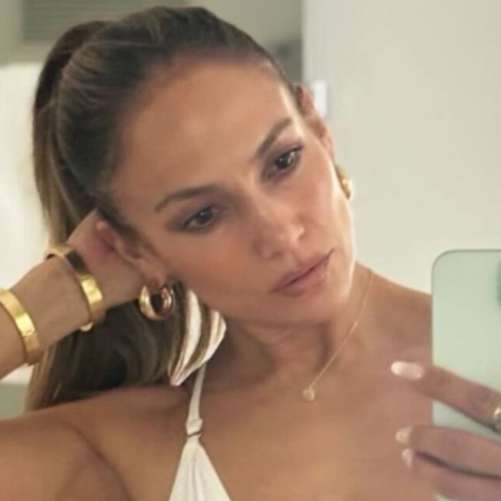 Jennifer Lopez 'Open to Meeting Someone New' After Divorce From Ben Affleck: 'She’s Not Limiting Herself'