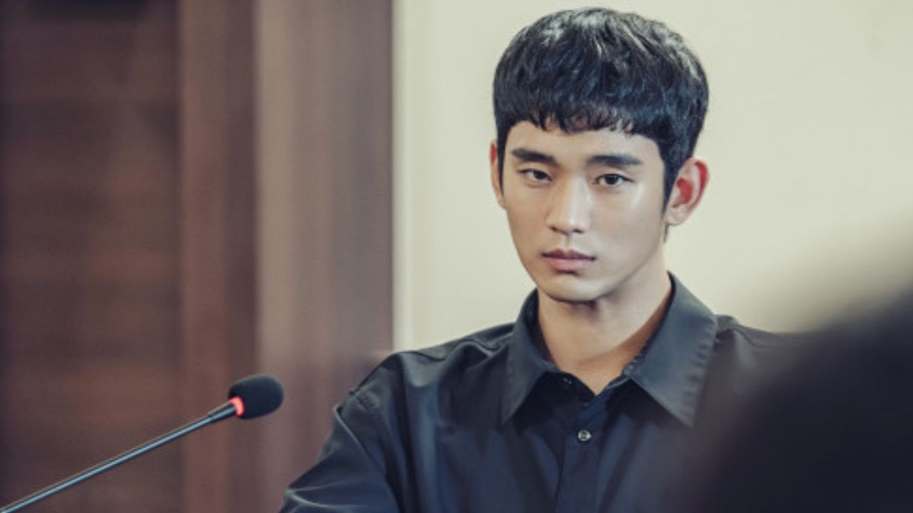 Kim Soo Hyun loses nearly 1 million followers in just 8 days amid Kim Sae Ron dating sc...