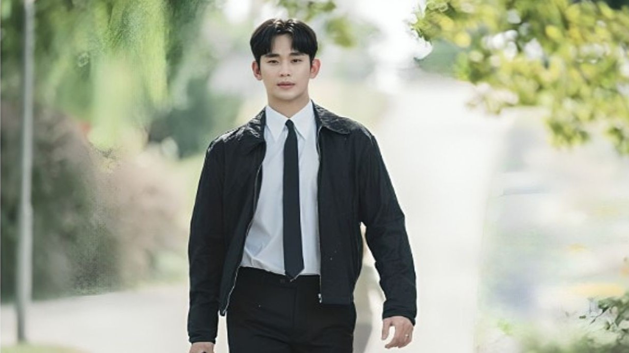 Kim Soo Hyun’s ideal Korean fan cafe decides destiny of promotions amid Kim Sae Ron dating scandal as producers pull out