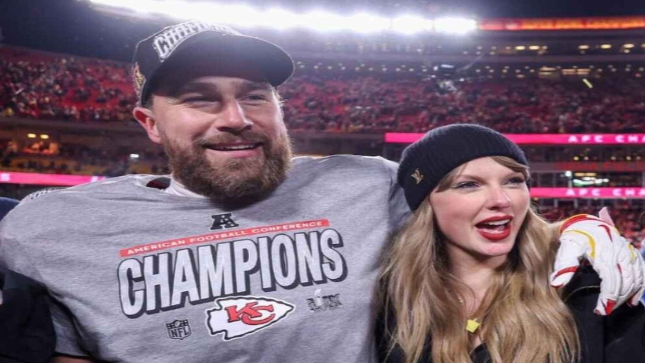 Travis Kelce and Taylor Swift (PC: Getty Images)