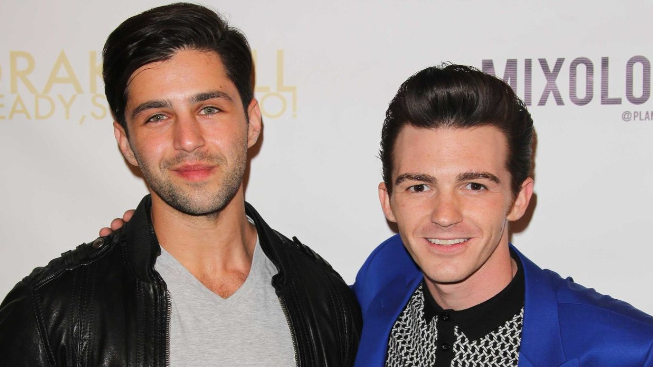 Josh Peck and Drake Bell sit together for a podcast