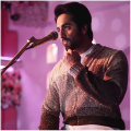 Ayushmann Khurrana pauses New York live concert mid-way to give a classy response after fan throws dollars at him: WATCH