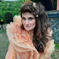 'Emotional Like a Homecoming': Idina Menzel Returns to Broadway With New Musical on Same Stage She Made Her Debut 30 Years Ago