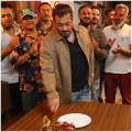 INSIDE Salman Khan’s 59th birthday: Sikandar star cuts cake with niece Ayat; Iulia Vantur records happy moments