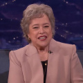  Did Kathy Bates Actually Thank Her Mom During 1991 Oscars Speech? Actress Revisits Touching Moment After 30 Years