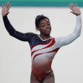 Does Viral Video Really Show Little Simone Biles Falling During Competition and Getting Comforted Afterwards?