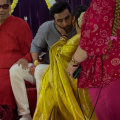 WATCH: Ranbir Kapoor gets sweet kiss from Rani Mukerji at Durga Puja pandal, their heartwarming reunion will remind you of Saawariya