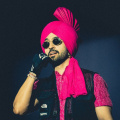 Diljit Dosanjh receives a special gift from Gulzar and the fan in him cannot contain happiness; PIC