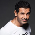 When John Abraham was asked 'kaun ho' as he came for muhurat shot of his film Aetbaar on motorcycle; DEETS