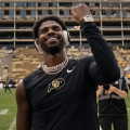 Colorado QB Shedeur Sanders Meets Raiders Owner Mark Davis During Liberty-Aces WNBA Game