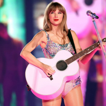 Who attended Taylor Swift's birthday party in Manhattan? Exploring