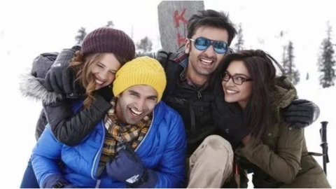 Ranbir Kapoor YJHD Picture  Ranbir kapoor, Cute celebrity guys, Ranbeer  kapoor