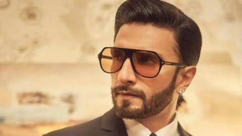 Ranveer Singh :* :*  Ranveer singh, Bollywood stars, Indian celebrities