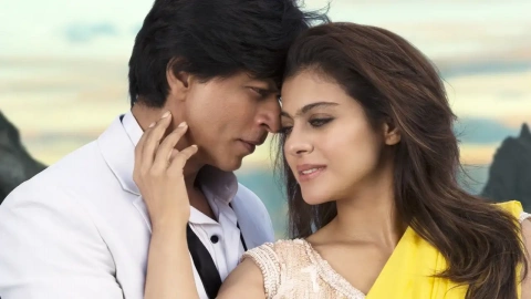 Shahrukh Khan and Kajol are Giving Us MAJOR RelationshipGoals With This  New Video