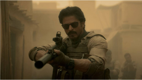 SRK delivers his famous 'Bete ko haath lagane se pehle' 'Jawan