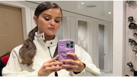 selena gomez dumb phone