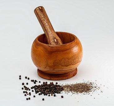 Clinical Properties and Health Benefits of Black Pepper  Moolihai