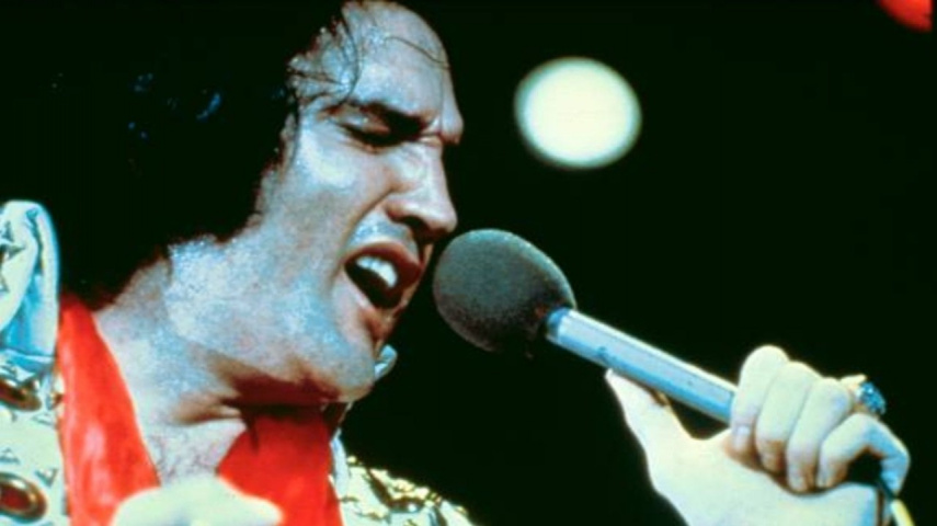 When NFL Hired Fake Elvis Presley For Worst Super Bowl Half-Time Show ...